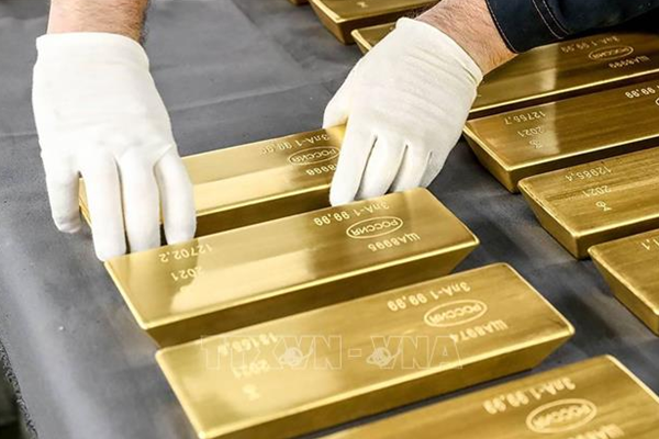 Giá vàng thế giới tăng lên mức kỷ lục mới